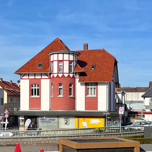 Außenansicht der HörPartner Filiale in Korbach